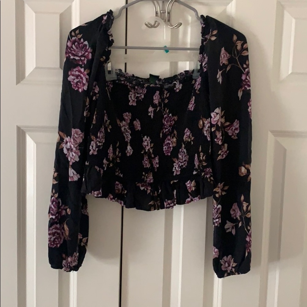 Floral top great for a night out!